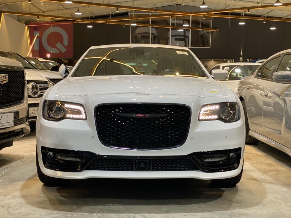 كرايسلر 300